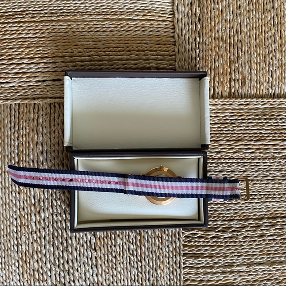 DANIEL WELLINGTON sporty spice watch - Picture 3 of 5